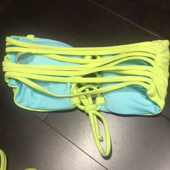 Bathing suit - Picture 4 of 5